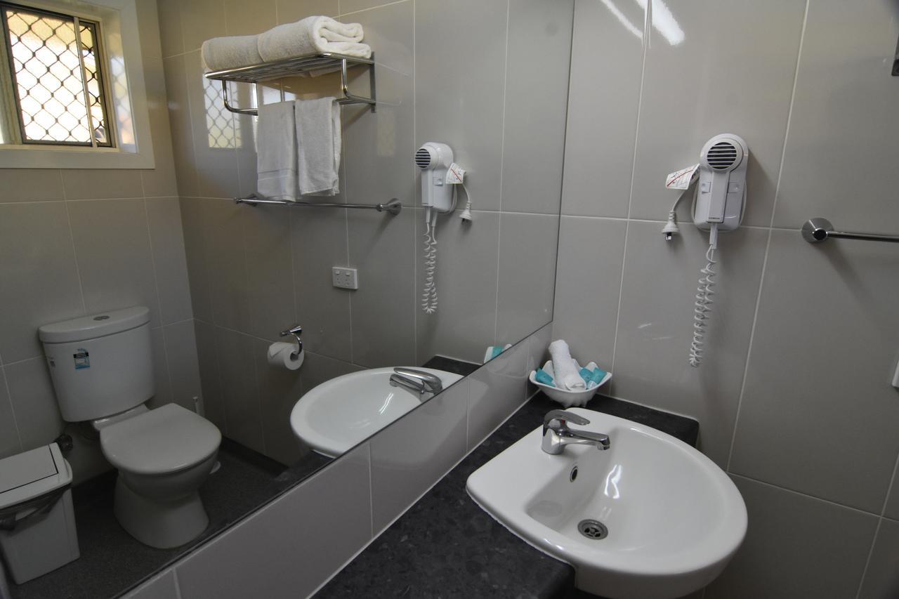 Mundubbera Billabong Motor Inn Екстер'єр фото