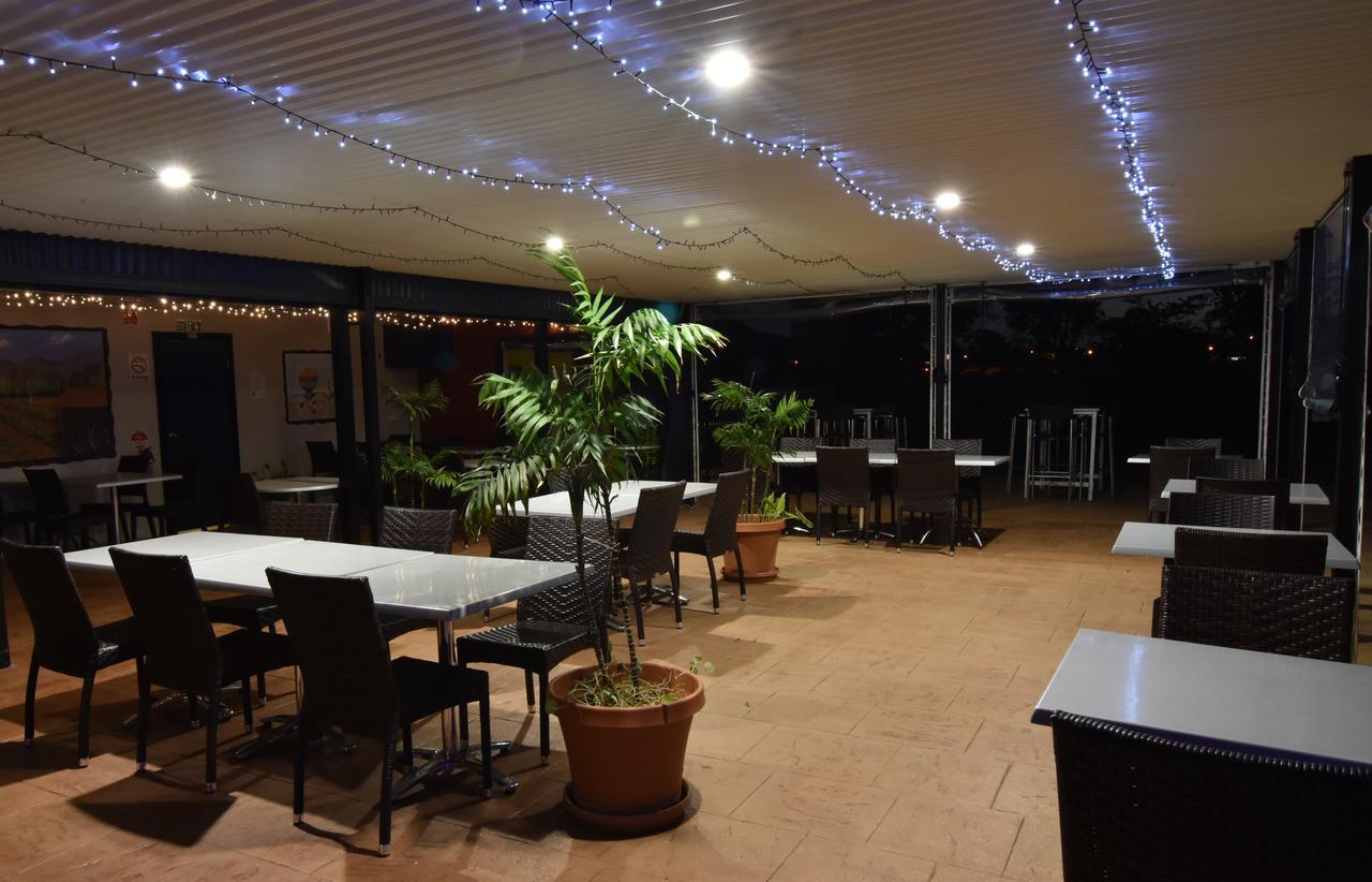 Mundubbera Billabong Motor Inn Екстер'єр фото