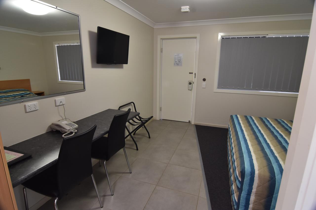Mundubbera Billabong Motor Inn Екстер'єр фото