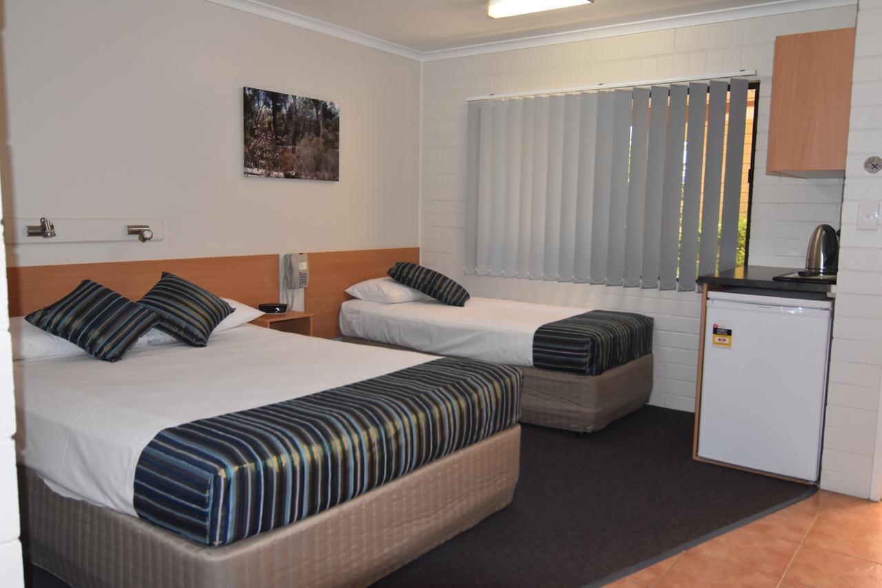 Mundubbera Billabong Motor Inn Екстер'єр фото